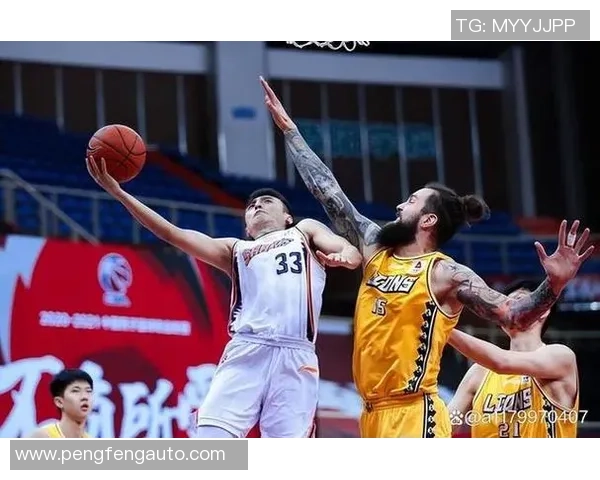 赛后分析：杭州篮球队与广州篮球队的团队协作与战术执行对比