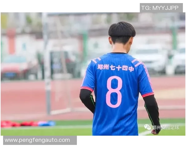 南京足球队杯赛征程回顾：拼搏与荣耀交织的奋斗故事