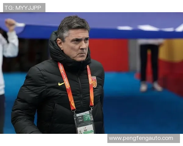 足球明星意外现身国内背后的故事与原因揭秘