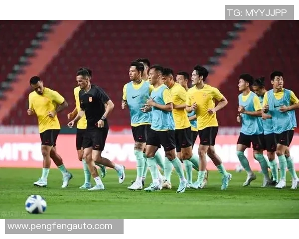 成都篮球队在世界杯预选赛积分榜中以75分高居榜首展现强劲实力