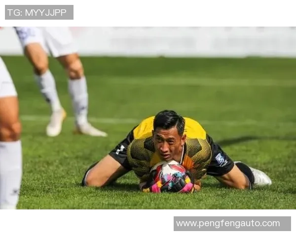 南京羽毛球队以73分领跑大师赛积分榜展现强劲实力